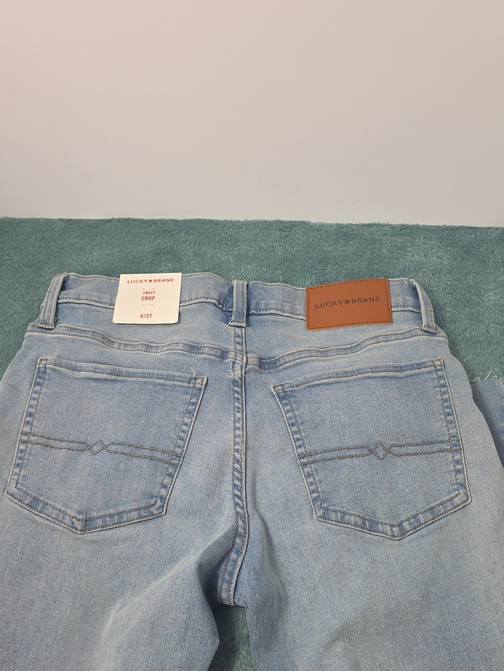 Lucky Brand Light Blue Mid-Rise Women's Jeans - Picture 4 of 8